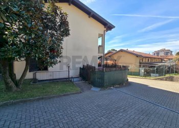 Casa all\'aperto - Trilocale Via Molinaccio
 
12, Sesto Calende - foto 30