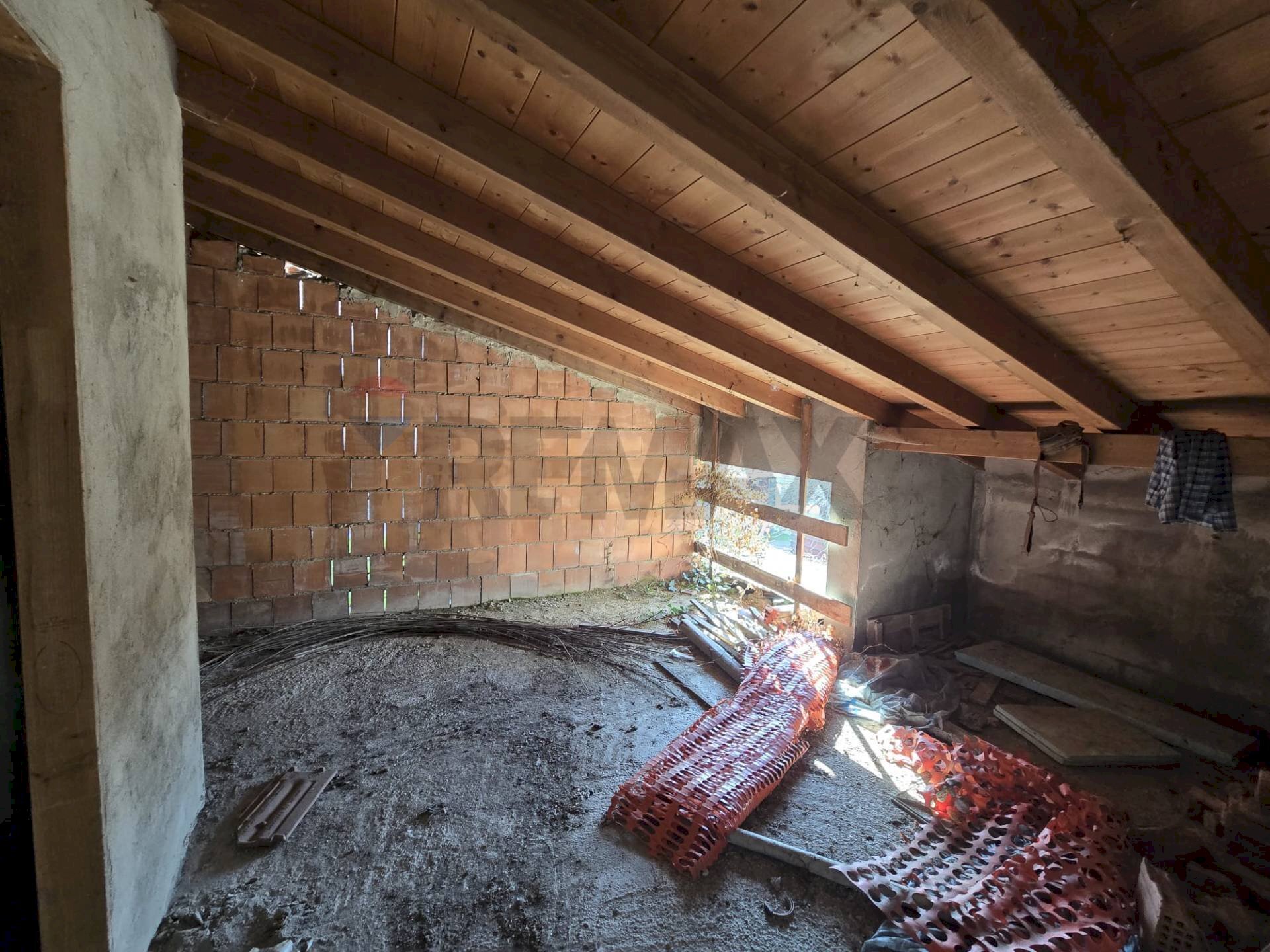Stanza vuota - Rustic via balzarine, Fagnano Olona - photo 3