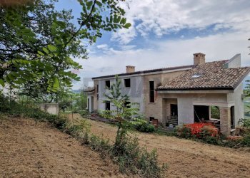 Casa all\'aperto - Villa Contrada Colle Marcone
 
snc, Bucchianico - foto 1