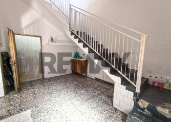 Scale - Casa indipendente Via Luigi Einaudi
 
1, San Michele Salentino - foto 6