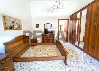 Camera / camera da letto - Casa indipendente Via Luigi Einaudi
 
1, San Michele Salentino - foto 9