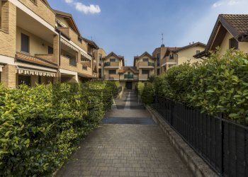 Edificio all\'aperto - Bilocale via Sant' Ambrogio
 
34, Origgio - foto 19