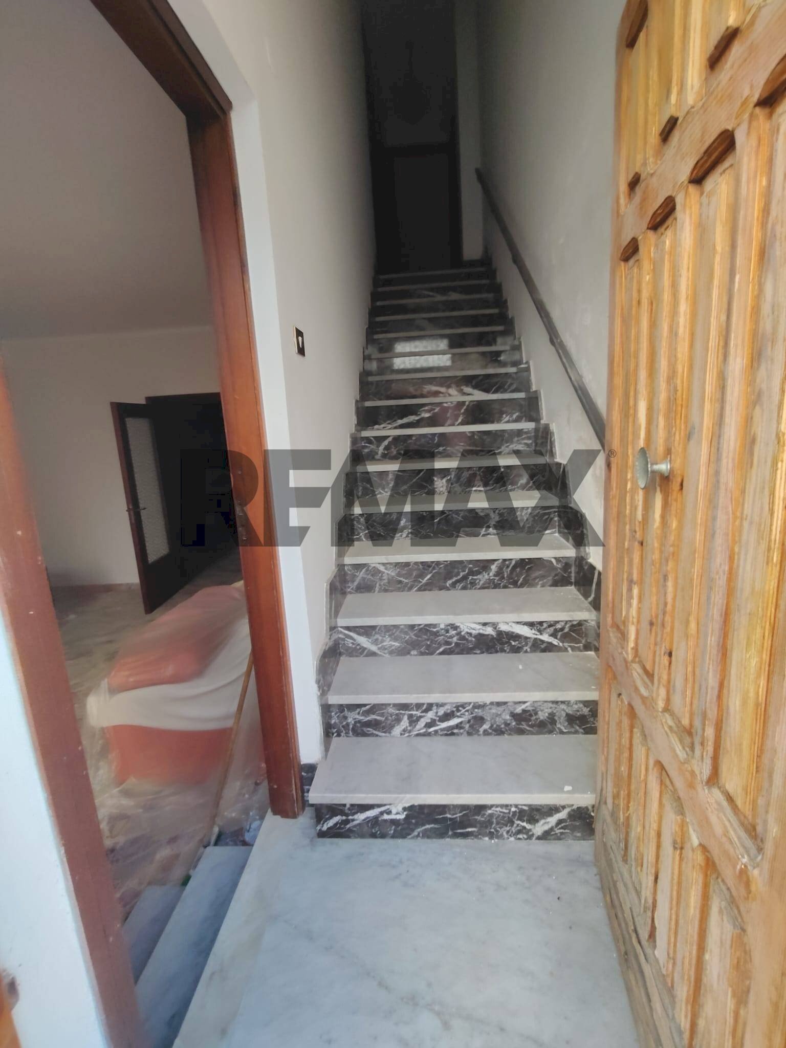 Scale - Casa indipendente via marsala
35, Ventimiglia di Sicilia - foto 2