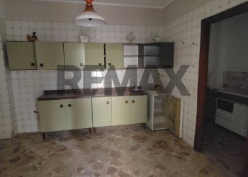 Stanza vuota - Casa indipendente via marsala
 
35, Ventimiglia di Sicilia - foto 7