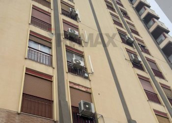 Edificio all\'aperto - Appartamento viale della regione siciliana
 
2464, Palermo - foto 1