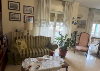 Soggiorno - Appartamento viale della regione siciliana
 
2464, Palermo - foto 13
