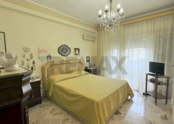 Camera / camera da letto - Appartamento viale della regione siciliana
 
2464, Palermo - foto 35
