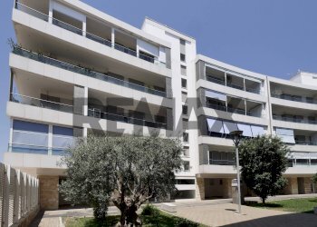Edificio all\'aperto - Attico via Mimmo Conenna
40, Bari - foto 1