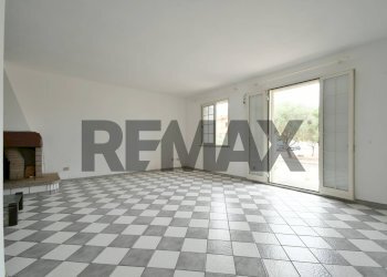 Stanza vuota - Villa a Schiera Via Can. Bonu
13, Santa Giusta - foto 10