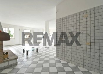 Stanza vuota - Villa a Schiera Via Can. Bonu
13, Santa Giusta - foto 12