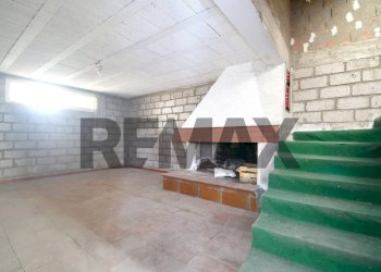 Scale - Villa a Schiera Via Can. Bonu
13, Santa Giusta - foto 23