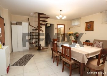 Sala da pranzo - Three-room apartment via 4 novembre
 
11, Vinovo - photo 17