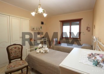 Camera / camera da letto - Two-room apartment via 4 novembre 11
 
11, Vinovo - photo 14