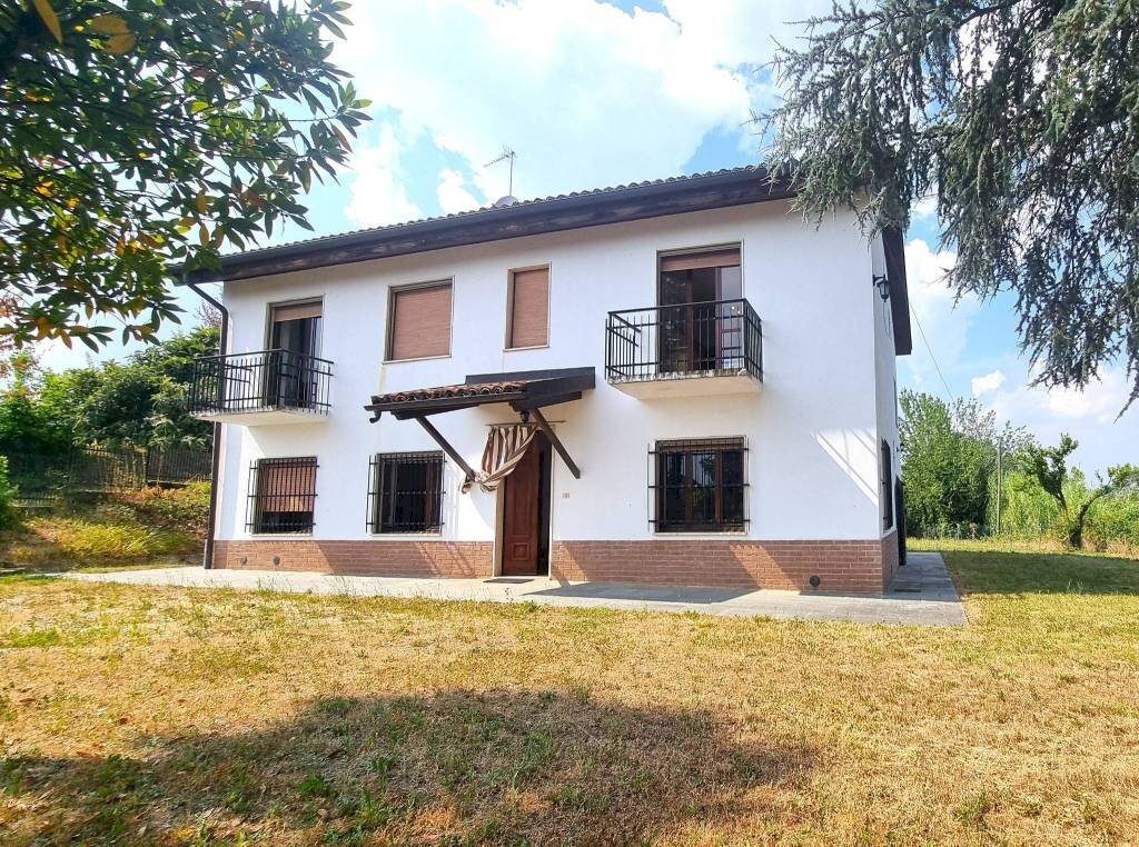 Facciata - Rustico via Variala, Mombercelli - foto 1