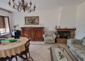 Salone - Rustic via Variala, Mombercelli - photo 12