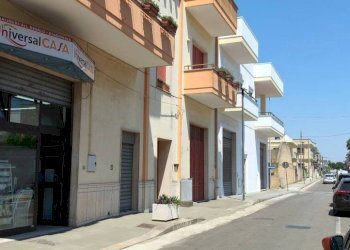 Zona - Colorificio - Ferramenta - Elettricità via Piave, Matino - foto 1