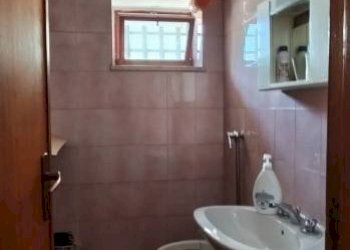 Bagno - Colorificio - Ferramenta - Elettricità via Piave, Matino - foto 12