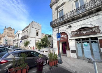 Foto 5 - Commercial Activity Piazza Dante Aligheri, Galatina - photo 5