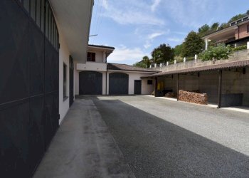 Cortile interno - Villa strada Vecchia d'Asti, Nizza Monferrato - photo 14