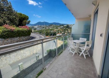 Terrazzo - Bilocale strada Privata Serenella, 36, Sanremo - foto 1