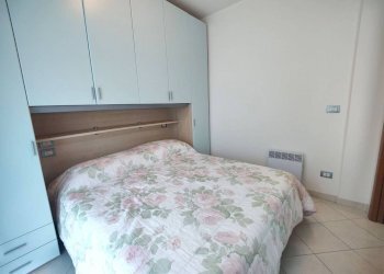 Camera da letto - Bilocale strada Privata Serenella, 36, Sanremo - foto 9