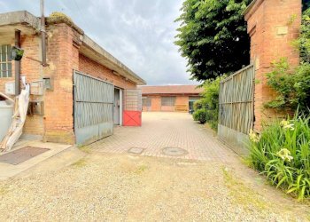 Cortile interno - Box strada Barauda, 69, Moncalieri - foto 12