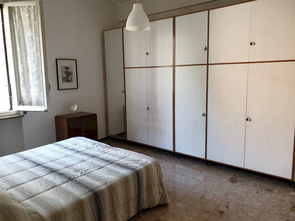 Camera da letto - Three-room apartment via Eugenio Curiel, 5, Parma (neighborhood Cittadella) - photo 3