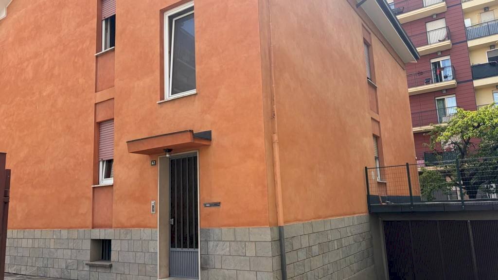 Facciata - Villa corso Ivrea, 47, Aosta - photo 3