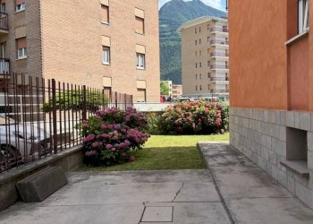 Cortile interno - Villa corso Ivrea, 47, Aosta - photo 4