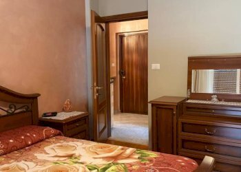 Camera da letto - Villa corso Ivrea, 47, Aosta - photo 29