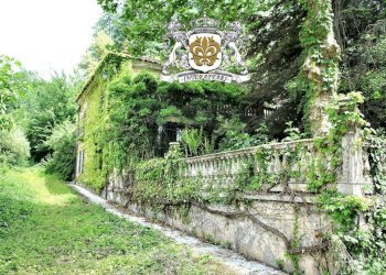 Facciata - Villa via Valdieri, 66, Borgo San Dalmazzo - foto 10