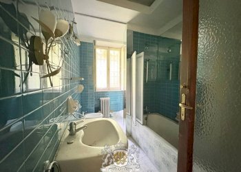 Bagno - Villa via Valdieri, 66, Borgo San Dalmazzo - foto 29