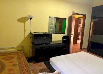 Camera da letto - Bilocale via Alessandro Manzoni, 9, Sesto San Giovanni - foto 10