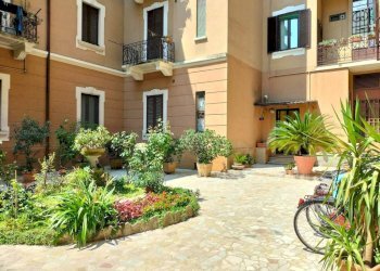 Cortile interno - Bilocale via Rovereto, 7, Milano - foto 5