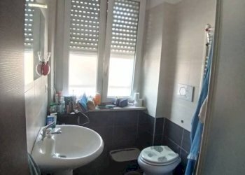 Bagno - Two-room apartment via Nicola Porpora, 9, Torino (neighborhood Rebaudengo) - photo 12
