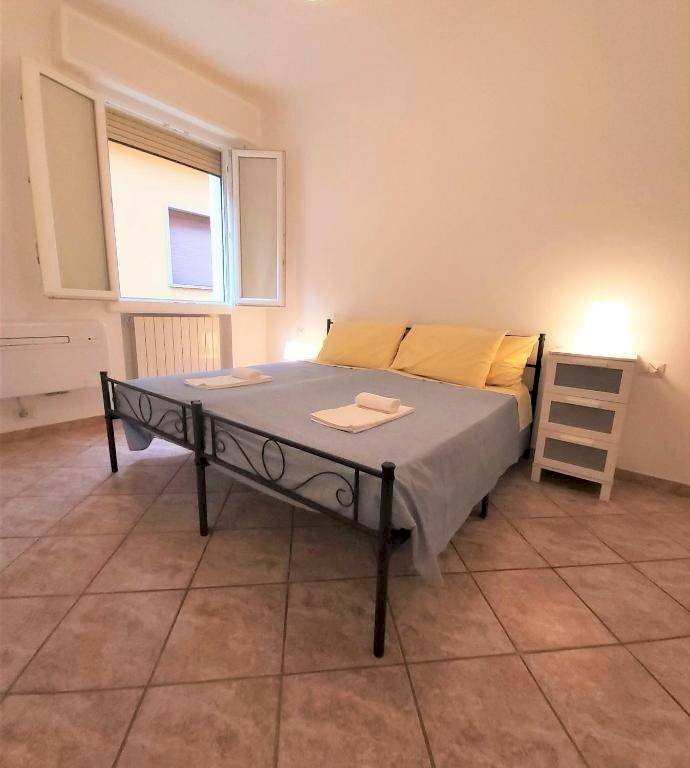 Camera da letto - Three-room apartment via Pietralata, Bologna (neighborhood Centro Storico) - photo 1