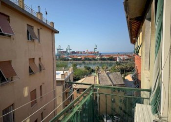 Balcone - Trilocale via Sapello, Genova (zona Prà) - foto 2