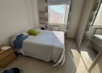 Camera da letto - Trilocale via Sapello, Genova (zona Prà) - foto 12