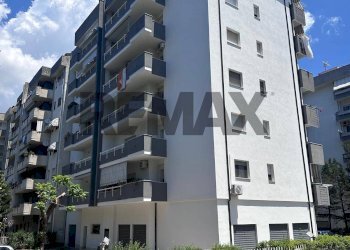 Edificio all\'aperto - Four-room apartment via piersanti mattarella
20, Cosenza - photo 1