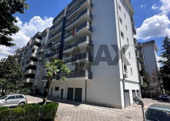 Edificio all\'aperto - Four-room apartment via piersanti mattarella
20, Cosenza - photo 13