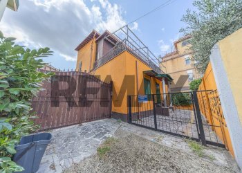 Casa all\'aperto - Bilocale Viale Della Repubblica
163, Marino - foto 1