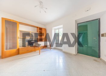 Stanza vuota - Bilocale Viale Della Repubblica
163, Marino - foto 7