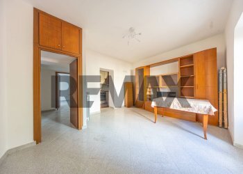 Camera / camera da letto - Bilocale Viale Della Repubblica
163, Marino - foto 8