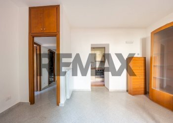 Stanza vuota - Bilocale Viale Della Repubblica
163, Marino - foto 10