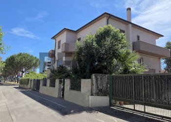 Edificio all\'aperto - Semi-detached house VIA VENEZIA
16, San Giovanni Teatino - photo 1