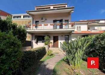 Foto 1 - Terraced Villa via martiri di caiazzo
 
28, Caserta - photo 1