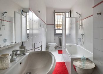 Bagno - Three-room apartment via Sassoferrato, 1, Milano - photo 24