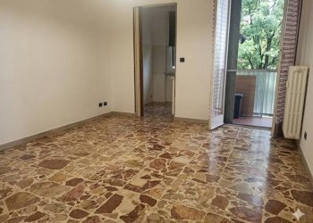 Cucina - Trilocale strada Carignano, 22, Moncalieri - foto 3