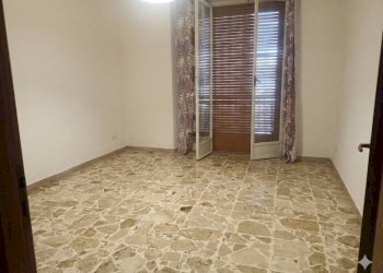 Camera da letto - Trilocale strada Carignano, 22, Moncalieri - foto 10