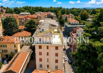Vista - Trilocale via Maria Virginia Staurenghi, 32, Varese - foto 4
